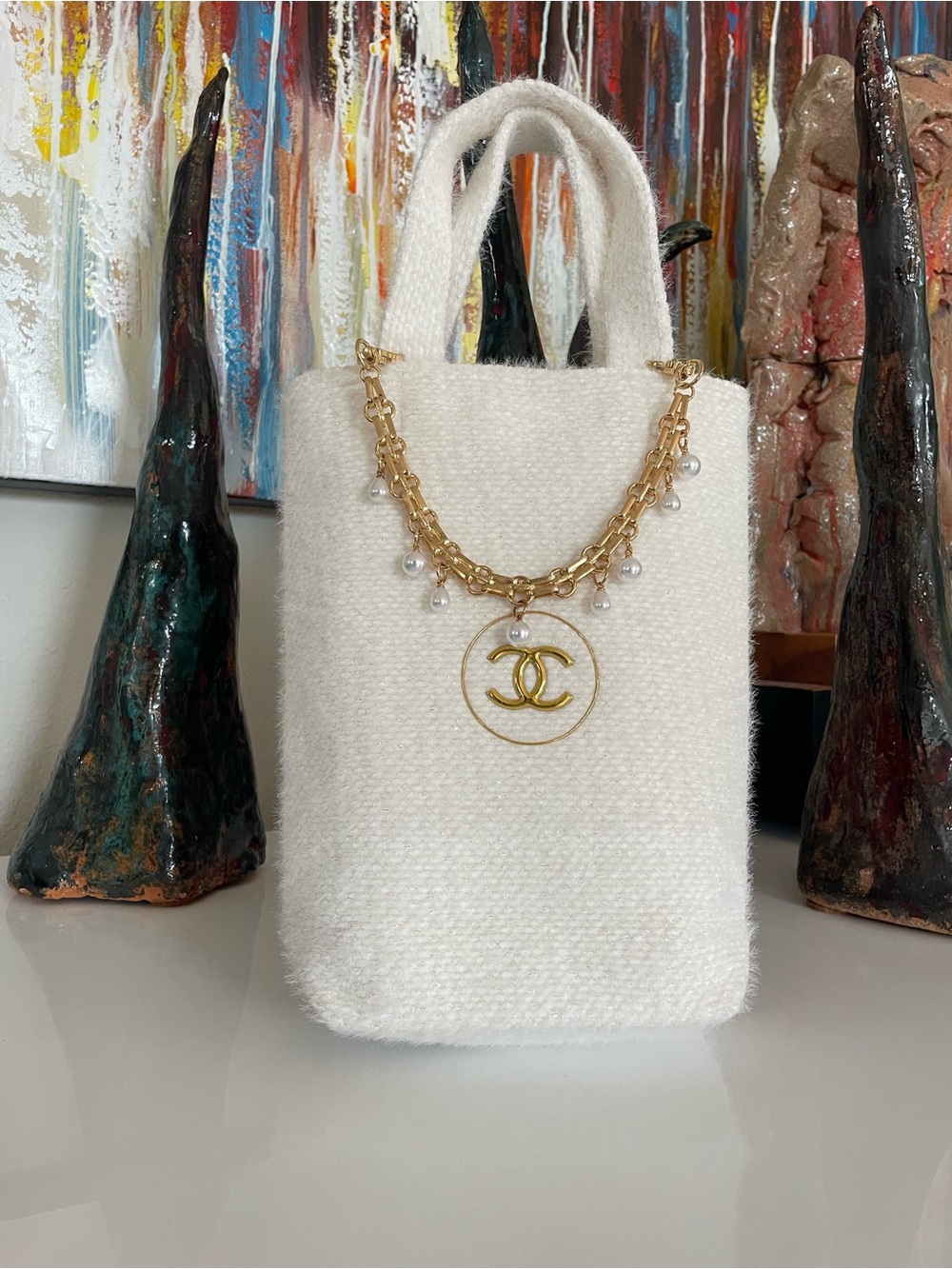 CC CHANEL Gold Chain Pearl Drops bag purse wristlet tweed white LOGO